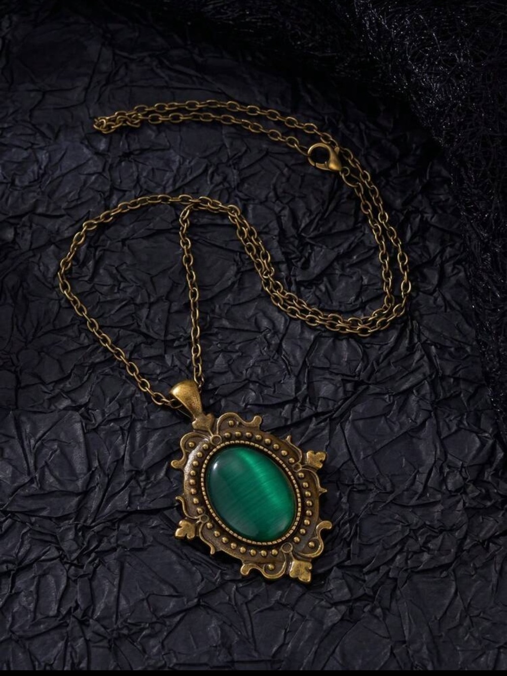 Vintage Green Pendant Necklace for Women NEW 🏷️